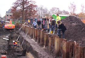 Naar Buiten Jongmensch!